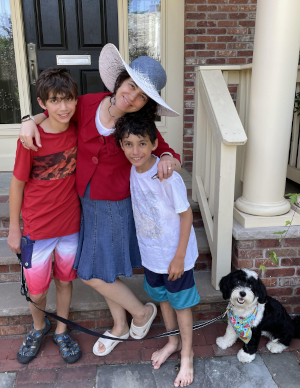 Silvia Lapidus With Her Kids